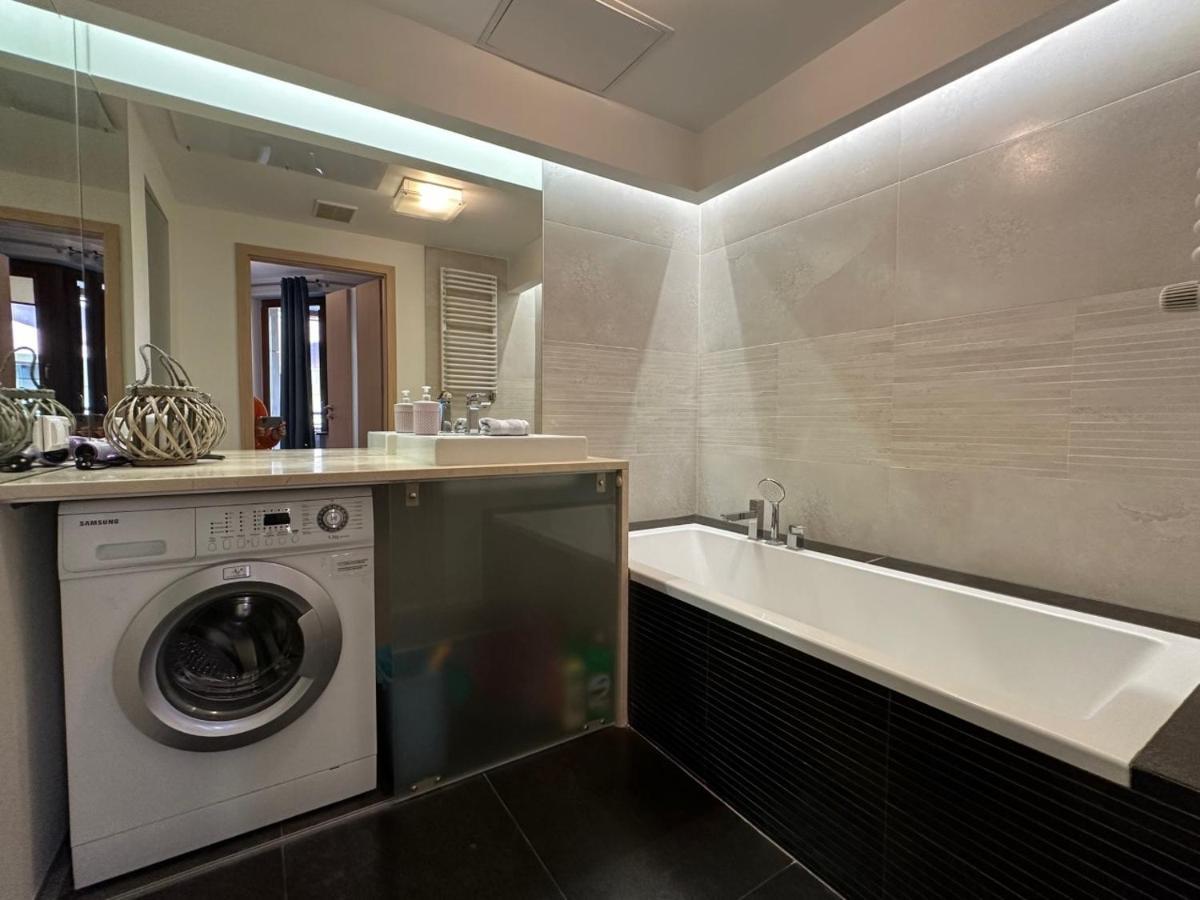 Apartament Centrum Krawiecka 2 วรอตซวาฟ ภายนอก รูปภาพ